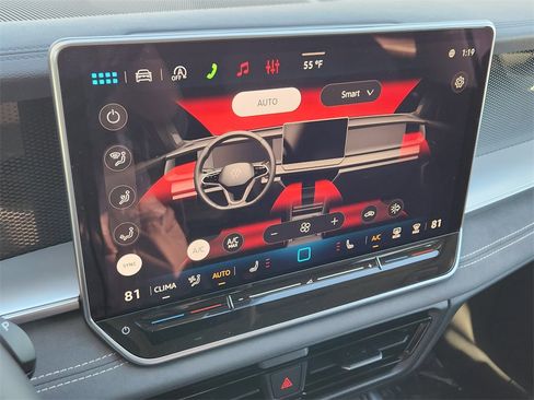 New 2026 Volkswagen Tiguan SE image 9