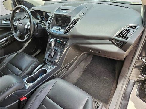 Used 2014 Ford Escape Titanium w/ Equipment Group 401A FWD image 21