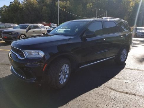 Certified 2024 Dodge Durango SXT w/ Trailer Tow Group IV image 3