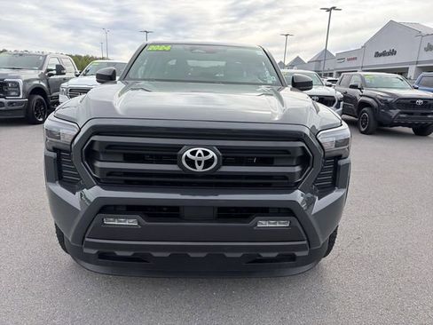 Used 2024 Toyota Tacoma SR5 AWD/4WD image 2