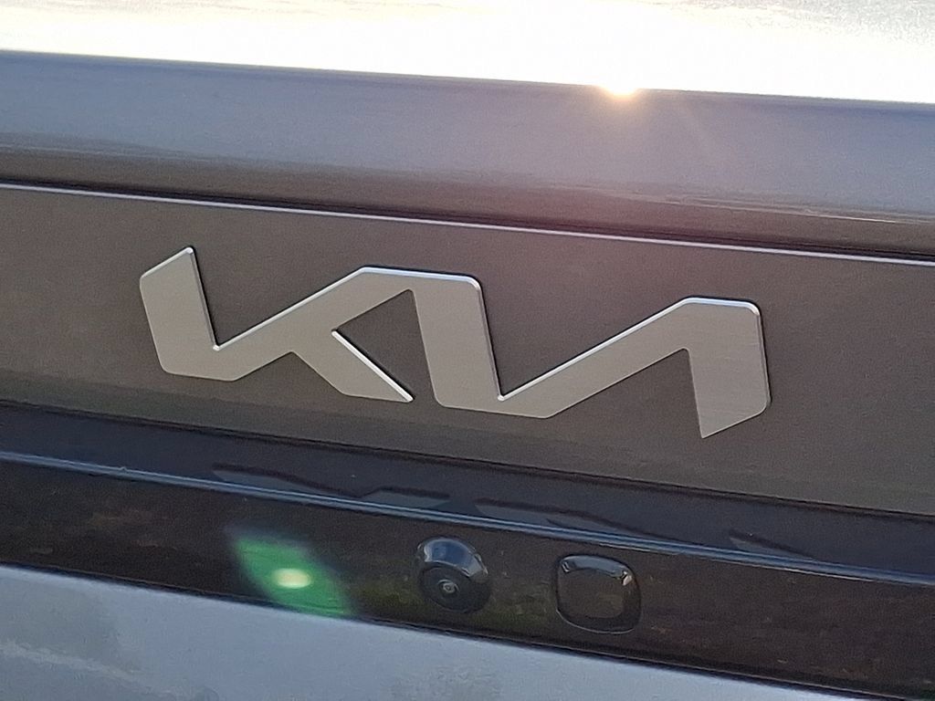 Certified 2025 Kia K4 EX FWD image 30