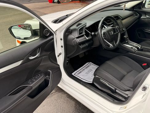 Used 2018 Honda Civic EX-T image 8