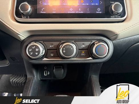 Used 2021 Nissan Versa SV FWD image 17