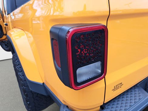 Used 2021 Jeep Gladiator Willys image 31