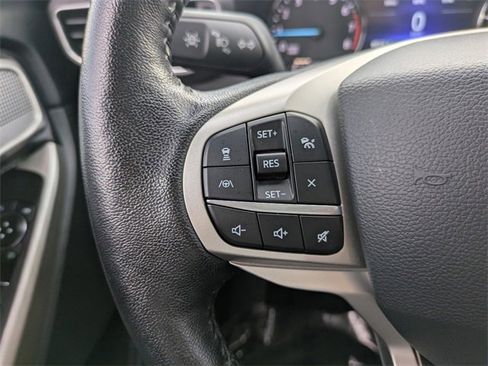 Used 2022 Ford Explorer Limited w/ Equipment Group 301A image 33