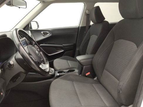 Used 2021 Kia Soul GT-Line FWD image 17