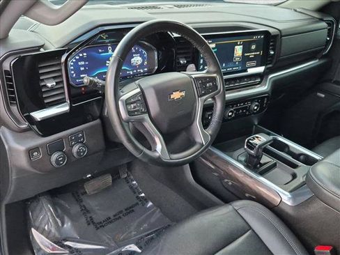 Used 2023 Chevrolet Silverado 1500 LTZ RWD image 10