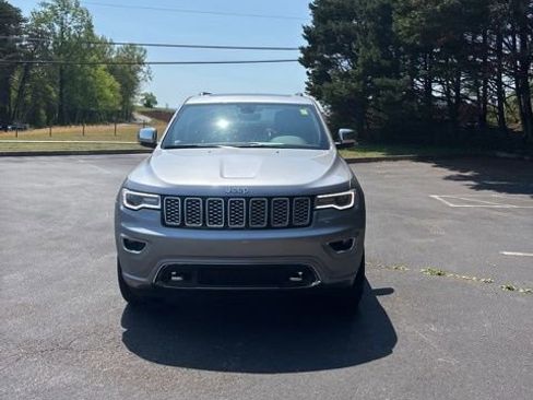 Used 2021 Jeep Grand Cherokee Overland w/ Trailer Tow Group IV image 2