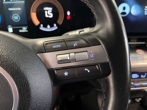 Used 2025 Hyundai Kona SEL image 26