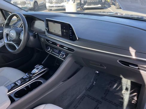 Certified 2023 Hyundai Sonata SEL w/ Convenience Package image 28