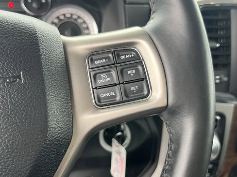 Used 2016 RAM 1500 Laramie AWD/4WD image 23