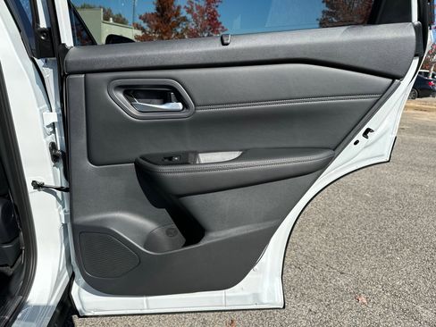 New 2026 Nissan Rogue SV w/ SV Premium Package image 16