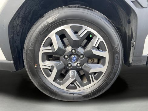 Used 2025 Subaru Forester Premium w/ Convenience Package #1 image 15