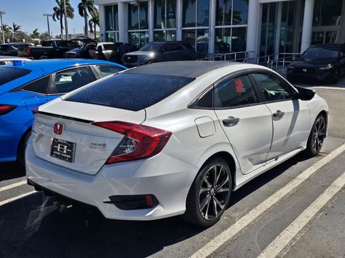 Used 2019 Honda Civic Sport image 4