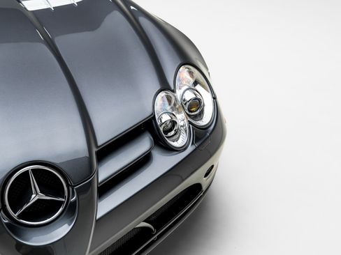 Used 2008 Mercedes-Benz SLR image 28