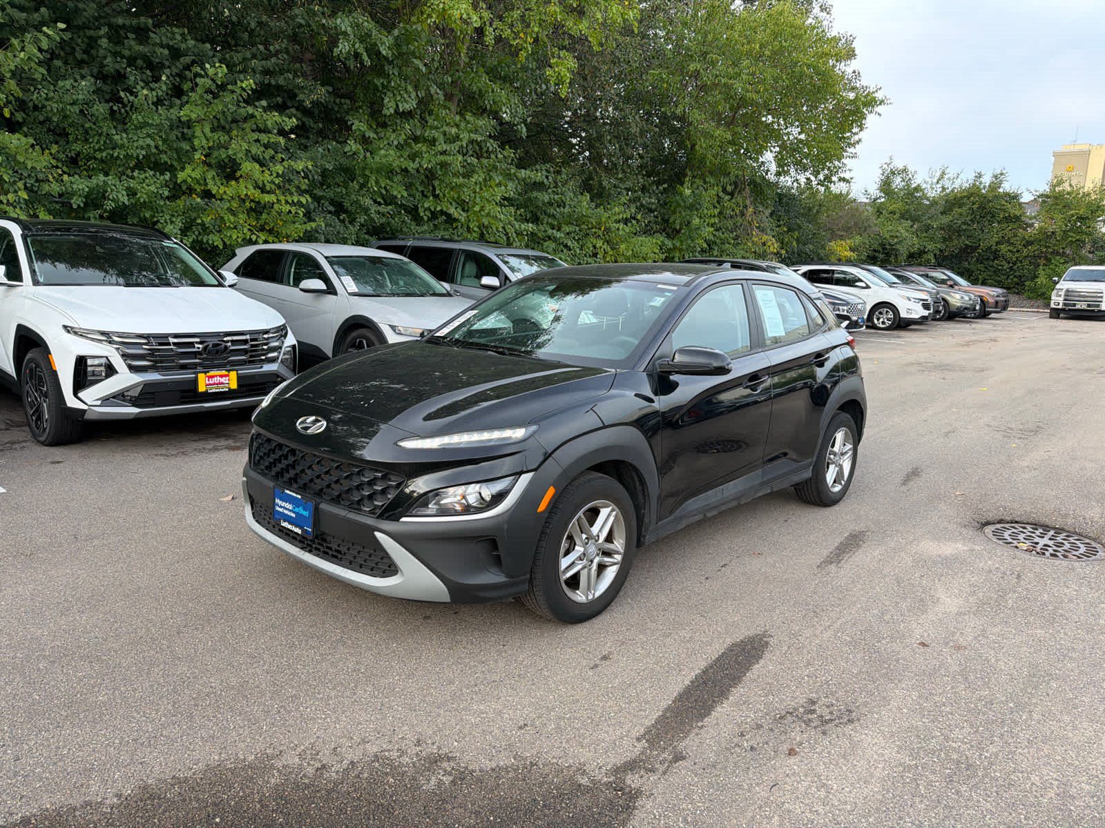 Certified 2023 Hyundai Kona SE w/ Cargo Package AWD/4WD image 4