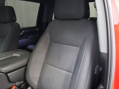 Used 2025 Chevrolet Silverado 2500 LT image 17