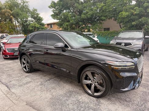 Used 2023 Genesis GV70 2.5T w/ Sport Prestige Package AWD/4WD image 9