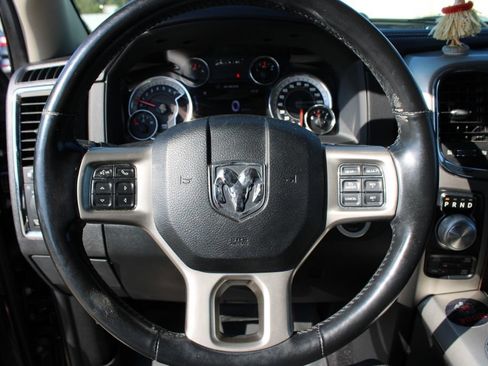 Used 2016 RAM 1500 Laramie w/ Convenience Group AWD/4WD image 27