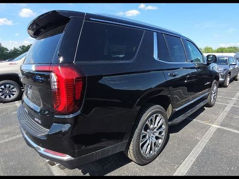 Used 2025 GMC Yukon Denali AWD/4WD image 16