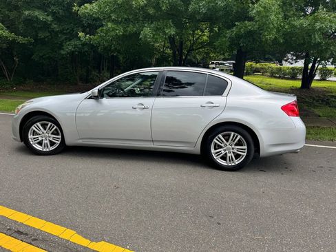 Used 2012 INFINITI G25 Journey image 10