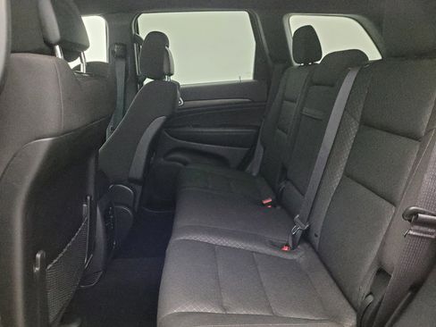 Used 2021 Jeep Grand Cherokee Laredo RWD image 18