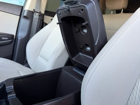 Used 2019 Hyundai Santa Fe XL SE image 15