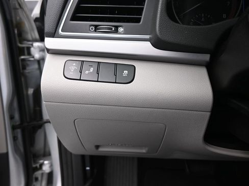 Used 2018 Hyundai Elantra SEL image 33