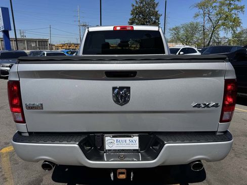 Used 2017 RAM 1500 Express AWD/4WD image 6
