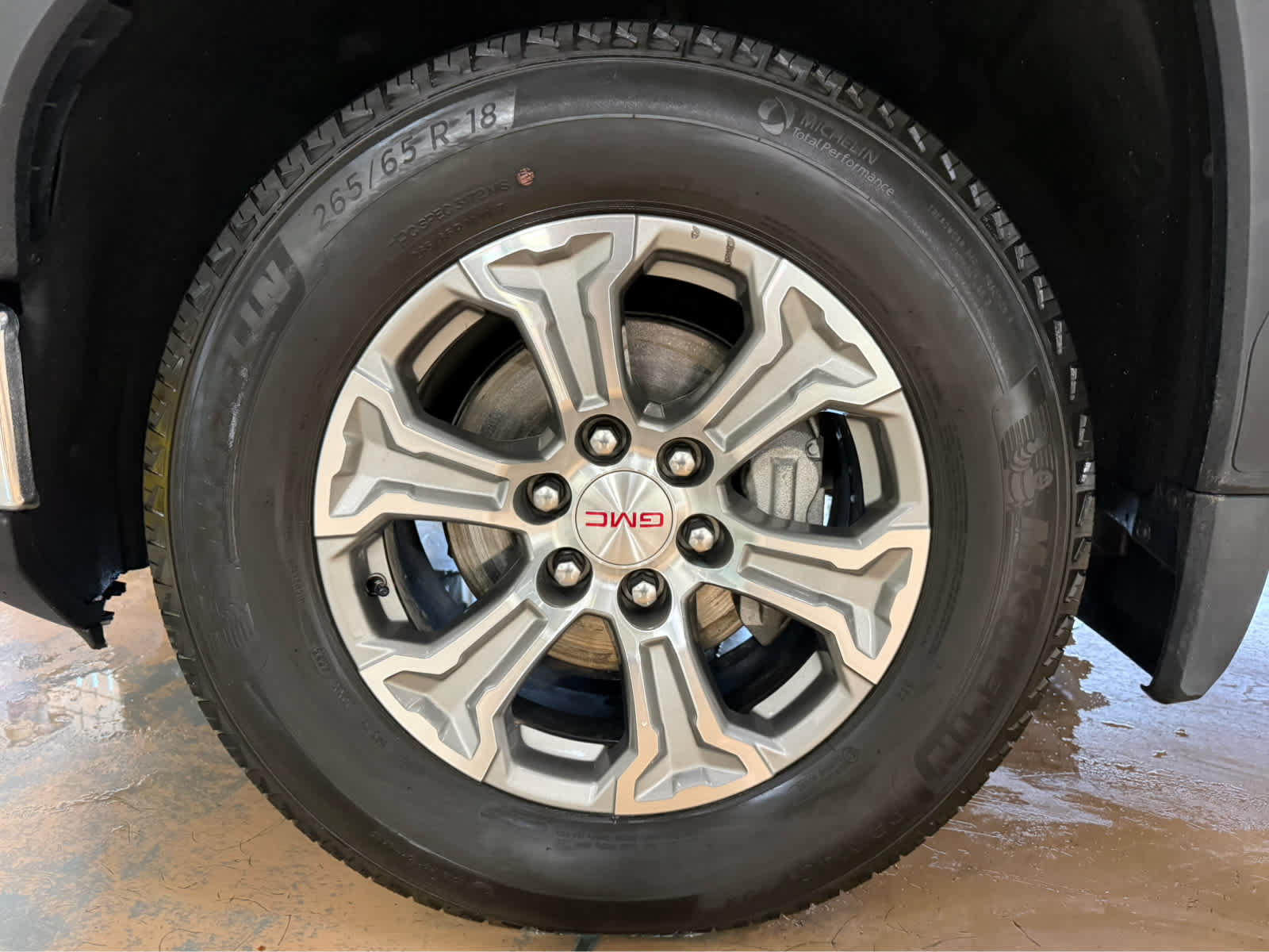 Used 2024 GMC Sierra 1500 SLT AWD/4WD image 11