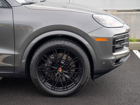 New 2026 Porsche Cayenne image 9