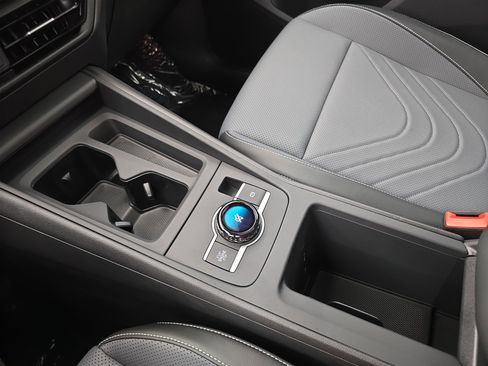 New 2026 Volkswagen Tiguan SE R-Line AWD/4WD image 25