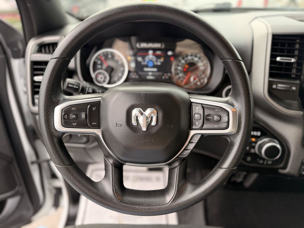 Used 2025 RAM 1500 Warlock AWD/4WD image 26
