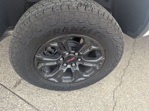 Used 2024 GMC Canyon Elevation w/ Convenience Package RWD image 7