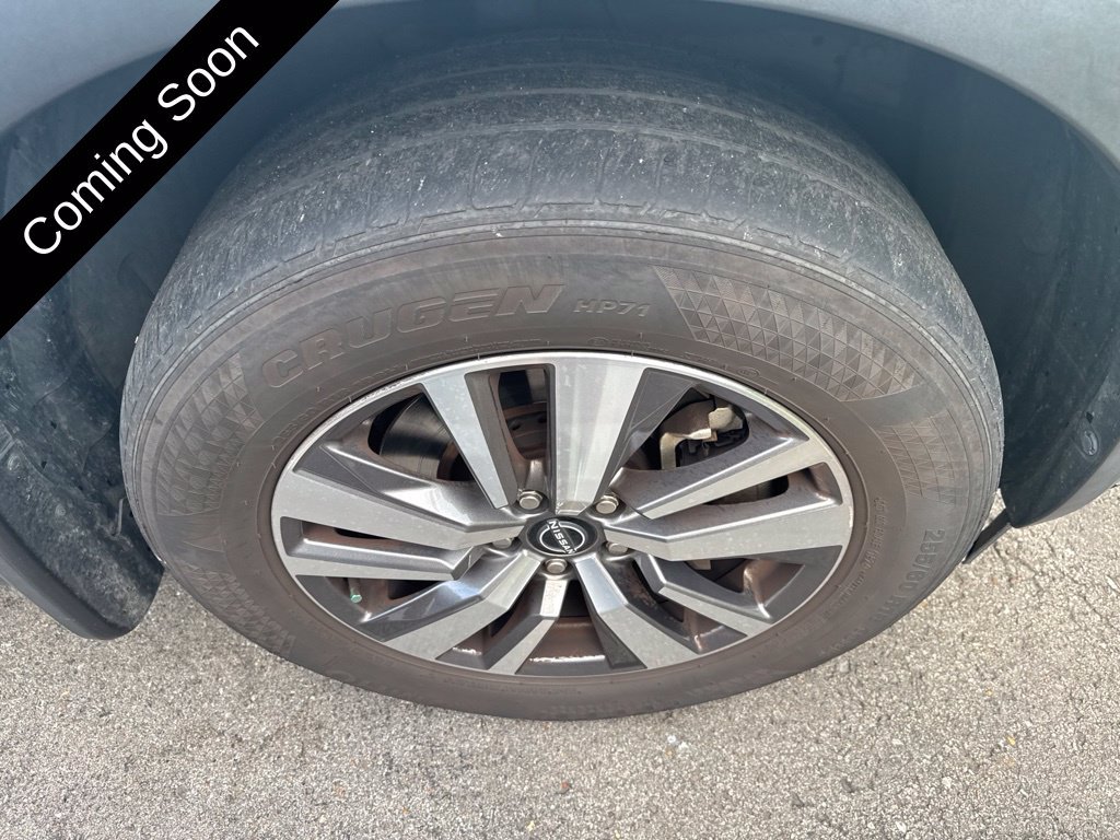 Used 2022 Nissan Pathfinder SL w/ SL Black Package FWD image 23