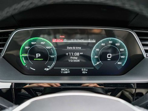 Used 2024 Audi Q8 e-tron Premium Plus w/ Premium Plus Package image 24