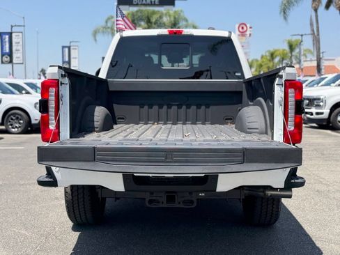 New 2026 Ford F250 Lariat w/ Black Appearance Package AWD/4WD image 14