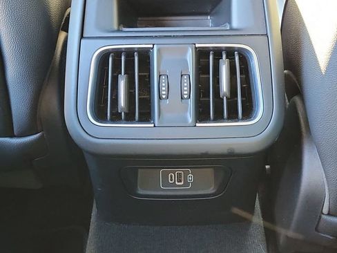 Used 2024 Maserati Grecale GT AWD/4WD image 13