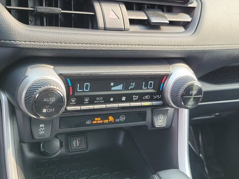 Certified 2024 Toyota RAV4 XLE AWD/4WD image 30