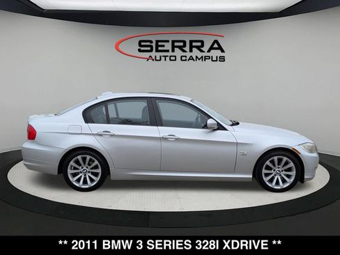 Used 2011 BMW 328i xDrive Sedan AWD/4WD image 13