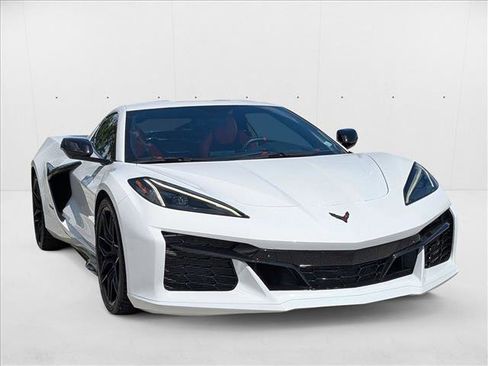 Used 2023 Chevrolet Corvette Z06 image 3