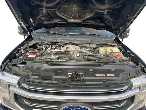 Used 2021 Ford F250 Platinum image 16