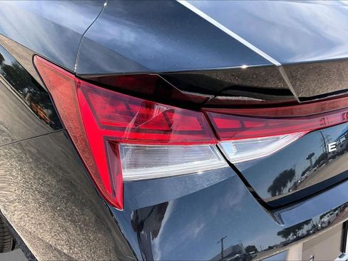 Used 2024 Hyundai Elantra Limited FWD image 29