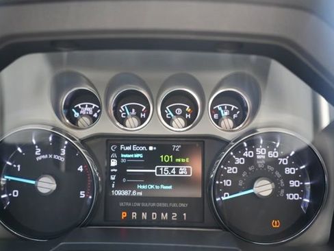 Used 2015 Ford F250 Platinum w/ FX4 Off-Road Package AWD/4WD image 24