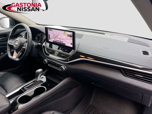 Used 2024 Nissan Altima 2.5 SR w/ SR Premium Package image 36