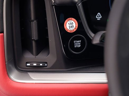 New 2026 Porsche Cayenne S image 30