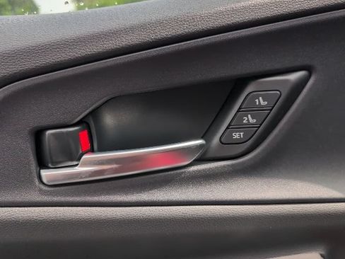 New 2026 Toyota Prius Plug-In Hybrid FWD image 12