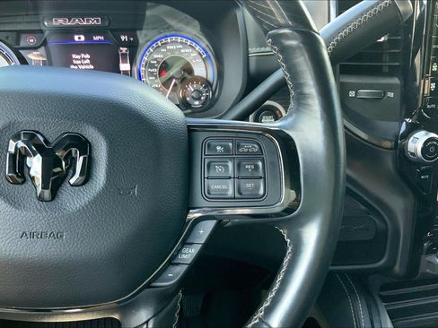 Used 2022 RAM 2500 Limited AWD/4WD image 18