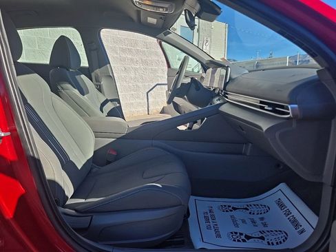 Used 2024 Hyundai Elantra SEL image 29