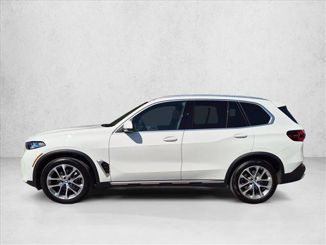 Certified 2026 BMW X5 xDrive40i w/ Premium Package AWD/4WD image 9